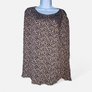 🐆Woman Size XL Maurices Top🐆